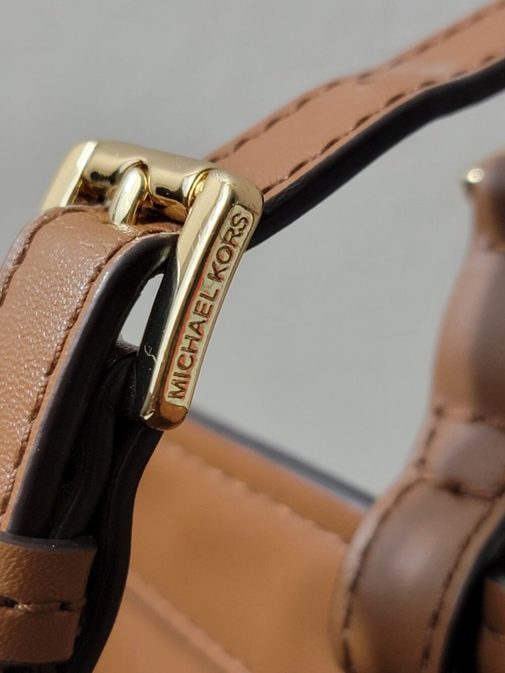 Michael Kors Jet Set Medium Logo Pocket Tote Vanilla MK Signature 35F3GTVT3B - Picture 6 of 15